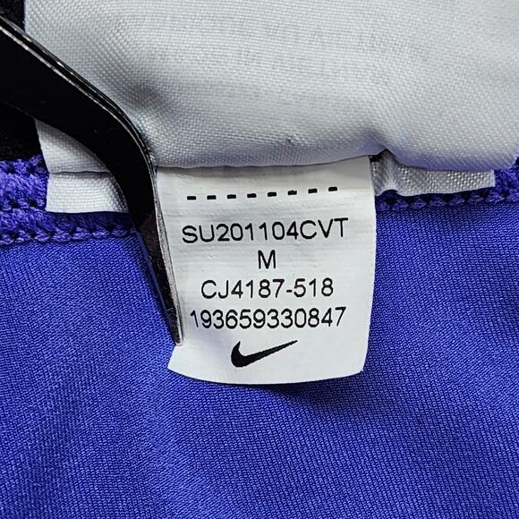 Nike Pro Leggings Womens M Purple Black Dri-FIT Twist Waist Crop Capri Running - Picture 9 of 14